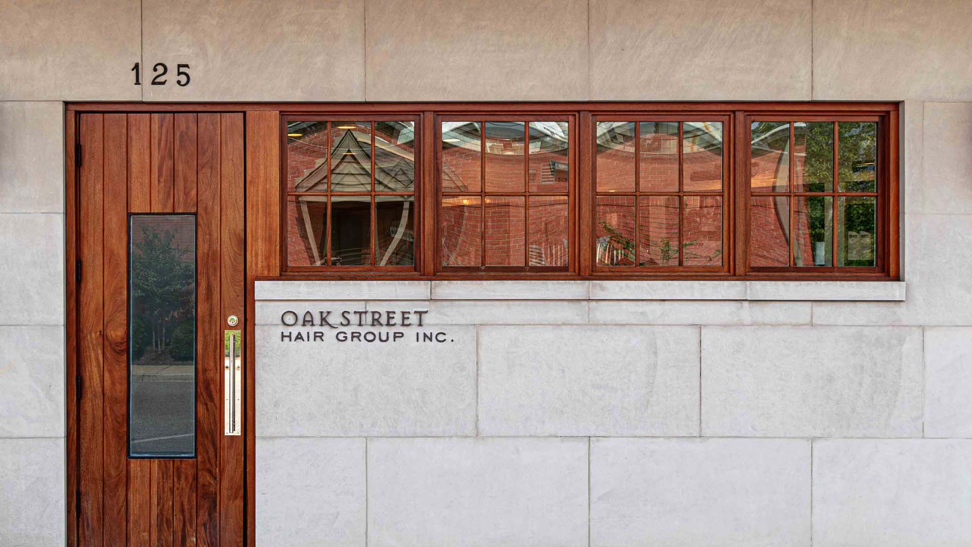 Oak Street Hair Group Store Front